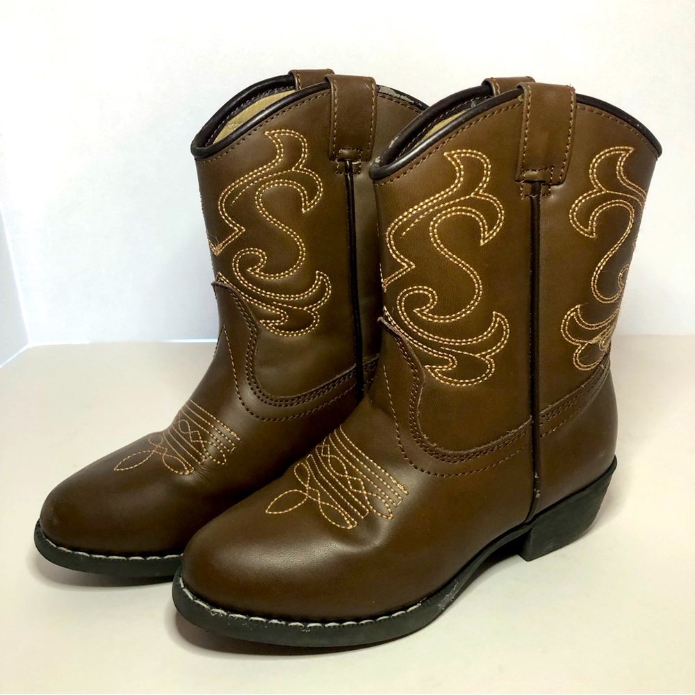 Youth Cowboy Boots Brown Size 8inches Long (Sz 12) . Barely Worn.
